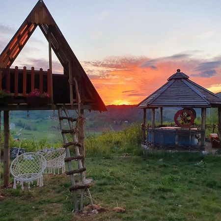 Log Cabin Uvac Nova Varoš Eksteriør bilde