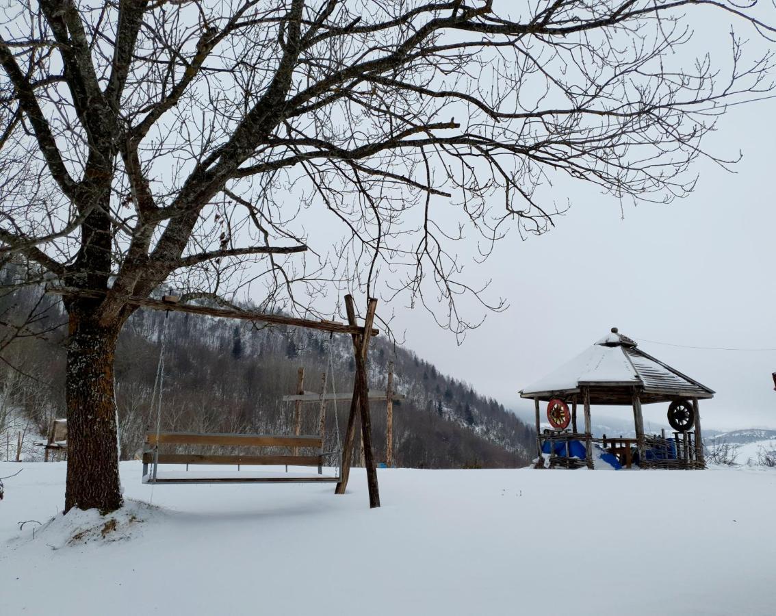 Log Cabin Uvac Nova Varoš Eksteriør bilde