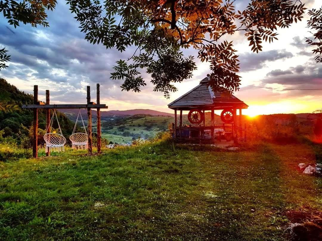 Log Cabin Uvac Nova Varoš Eksteriør bilde