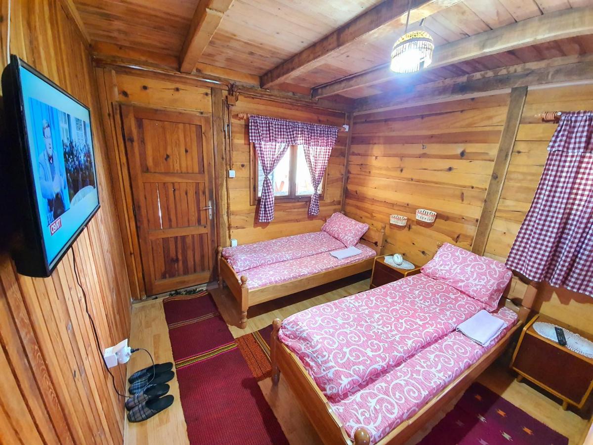 Log Cabin Uvac Nova Varoš Eksteriør bilde