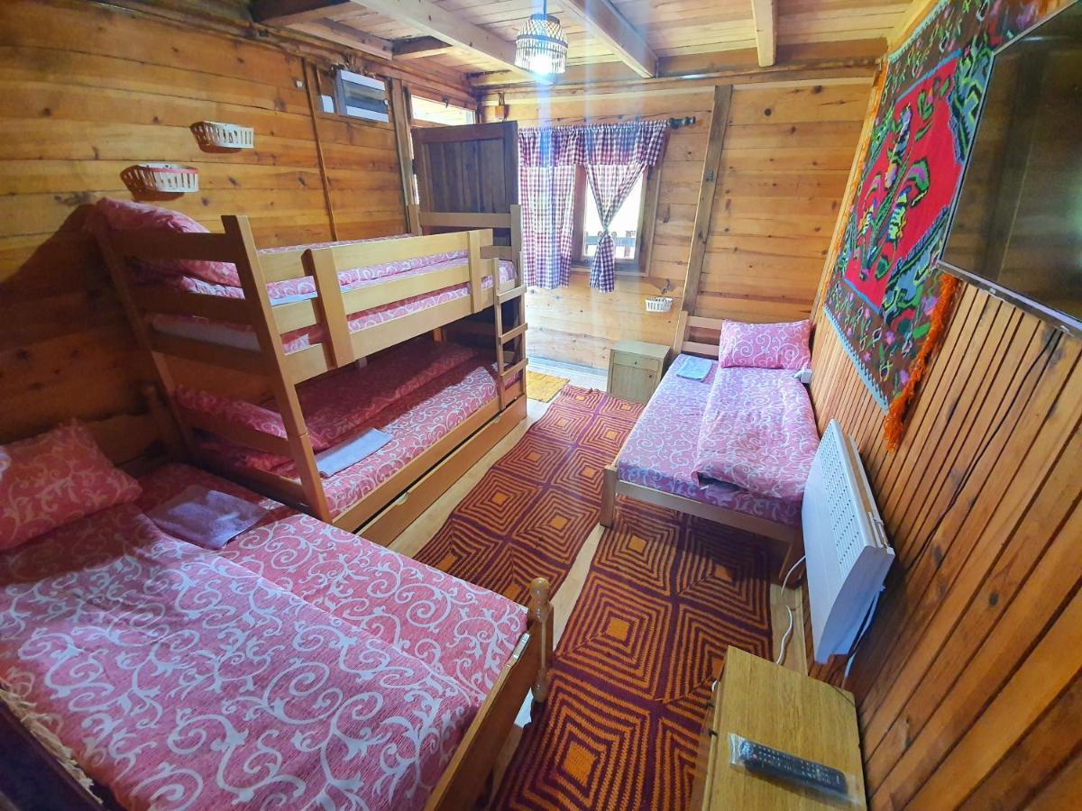 Log Cabin Uvac Nova Varoš Eksteriør bilde